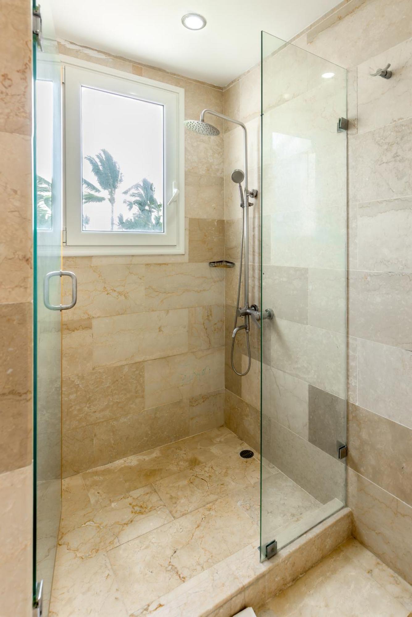 Watermark Luxury Oceanfront Residences 카바레테 외부 사진